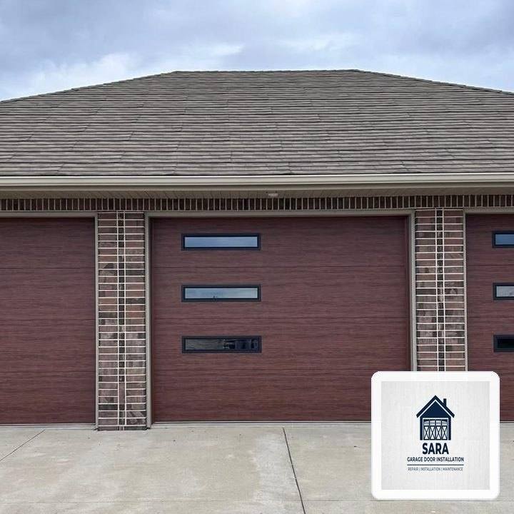 Sara Garage Door Installation Dispatch in Norridge (Harwood Heights Area): Heavy-Duty EPDM Perimeter & Bottom Seal Weatherproofing - Norridge, IL
